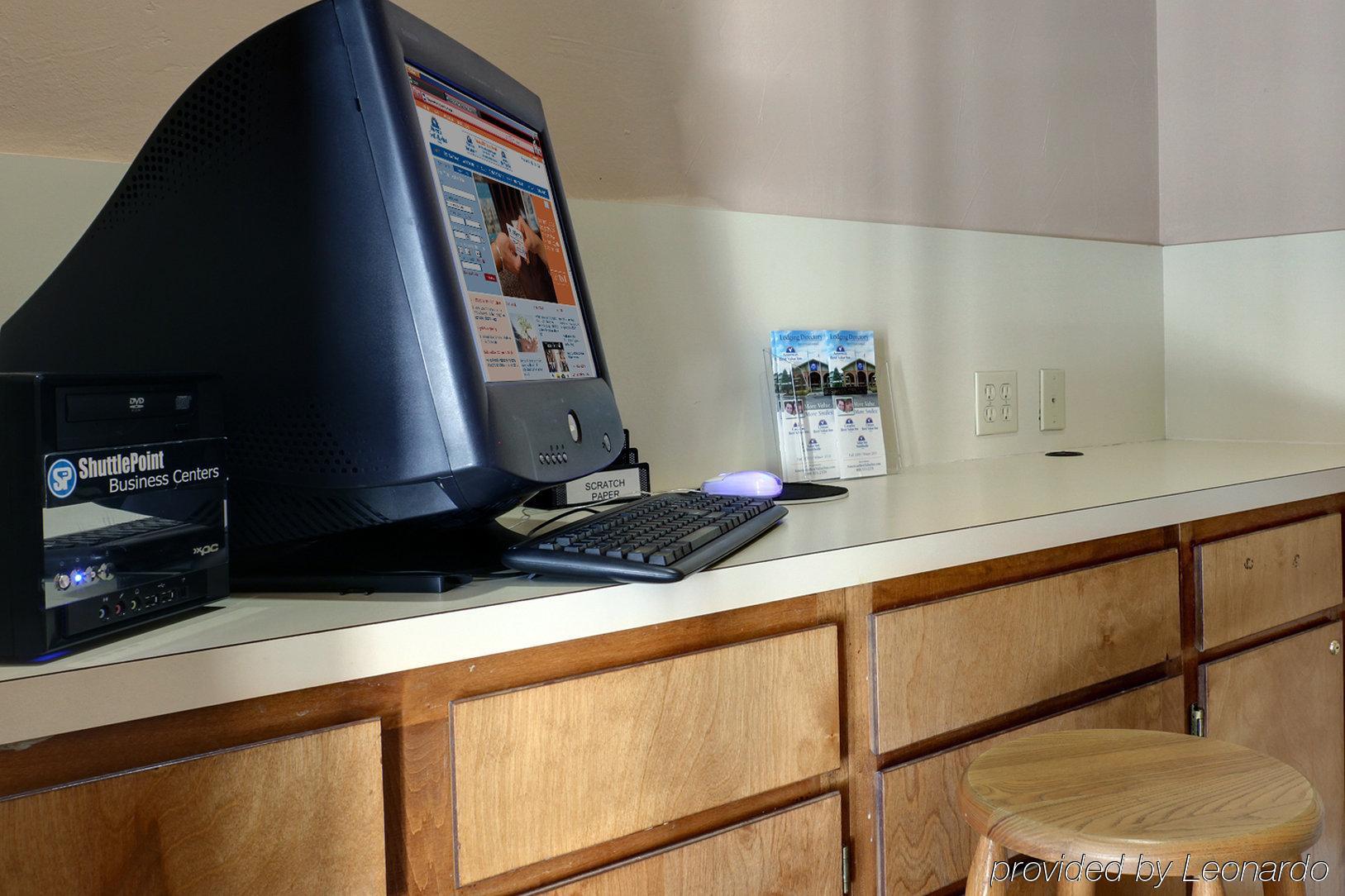 Amerihome Inn & Suites Houston Airport North Facilities photo