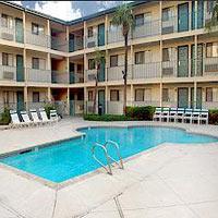 Amerihome Inn & Suites Houston Airport North Exterior photo